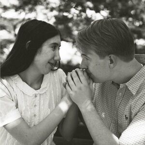 Meet your Posher, Cara